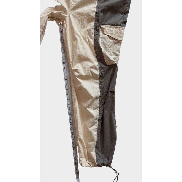 NWT Happily Grey Womens Two-Tone Cargo Pants Cream & Olive Size XL - Picture 5 of 10